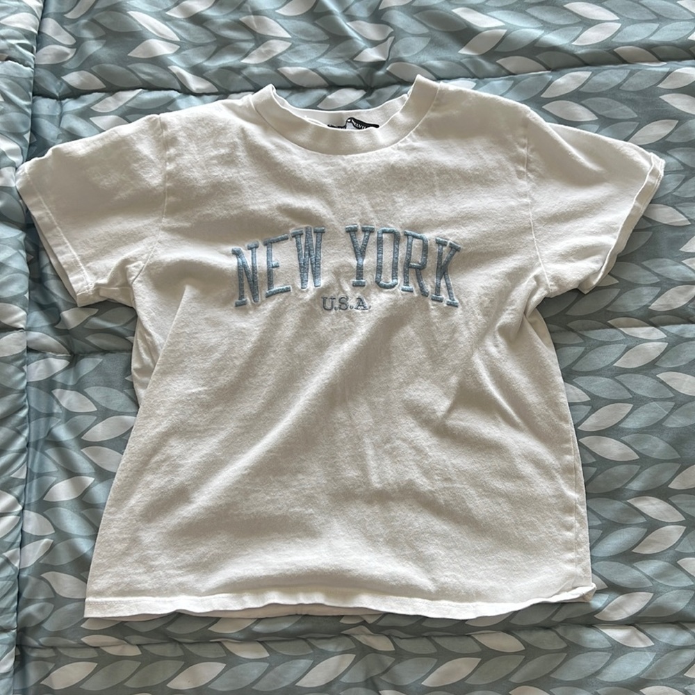 Brandy Melville New York Baby Tee